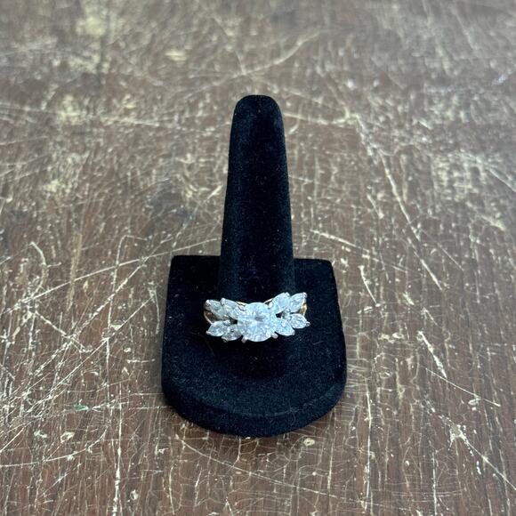 Vintage EDCO 14KT HGE Yellow Gold Rhinestone Statement Cocktail Ring Size 9 - Picture 1 of 9